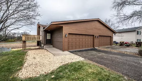 5575 W 136th St, Savage, MN 55378