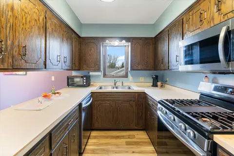 1839 Kathryn Cir, Eagan, MN 55122 photo 7
