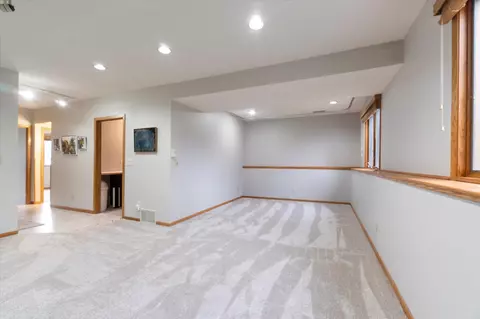 1839 Kathryn Cir, Eagan, MN 55122 photo 21