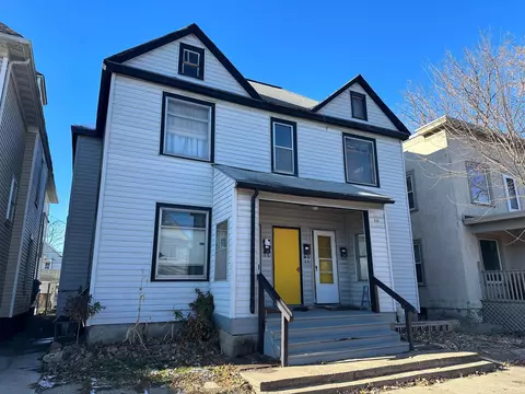 630 Adams St NE, Minneapolis, MN 55413