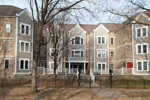 455 Dayton Ave #206, Saint Paul, MN 55102