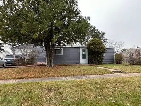 22 Ash Blvd, Babbitt, MN 55706