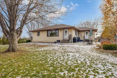 4724 Duncan Ct, Randolph, MN 55065
