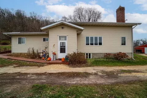n1303 County Road Uu, Maiden Rock, WI 54761