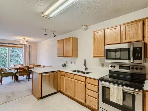 1958 Ruby Ct S #93, Eagan, MN 55122 photo 7