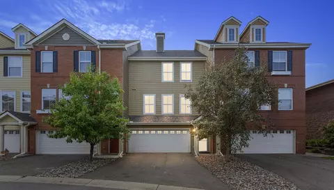 10233 Bleeker St, Woodbury, MN 55129