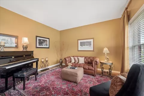 886 Hyland Ct, Eagan, MN 55123 photo 10