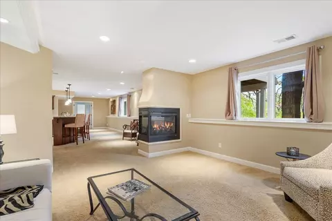 886 Hyland Ct, Eagan, MN 55123 photo 42