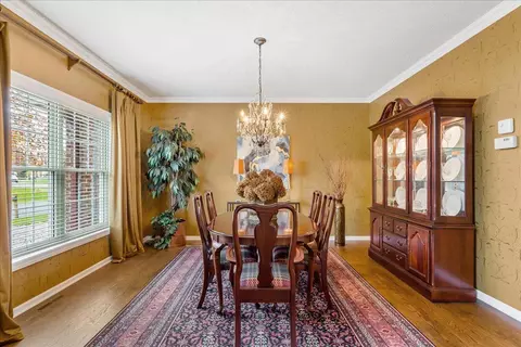 886 Hyland Ct, Eagan, MN 55123 photo 9