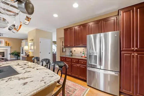 886 Hyland Ct, Eagan, MN 55123 photo 15