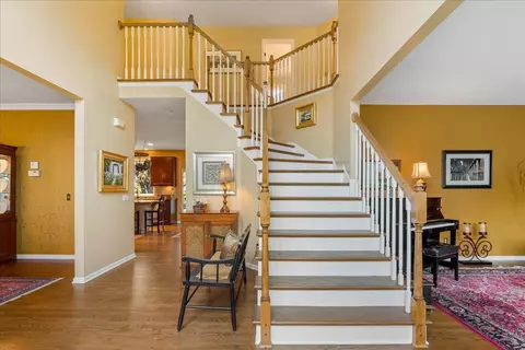 886 Hyland Ct, Eagan, MN 55123 photo 8