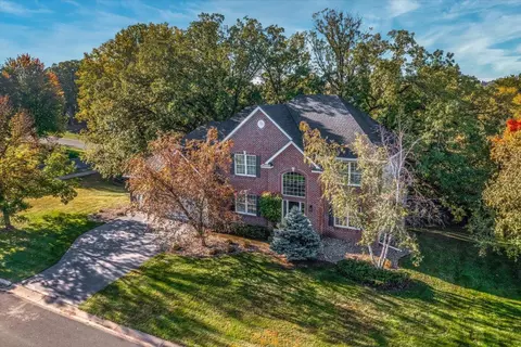 886 Hyland Ct, Eagan, MN 55123 photo 5