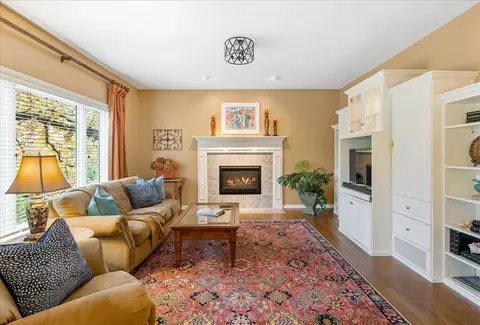 886 Hyland Ct, Eagan, MN 55123 photo 17