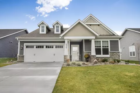 4529 Schilling Way, Woodbury, MN 55129
