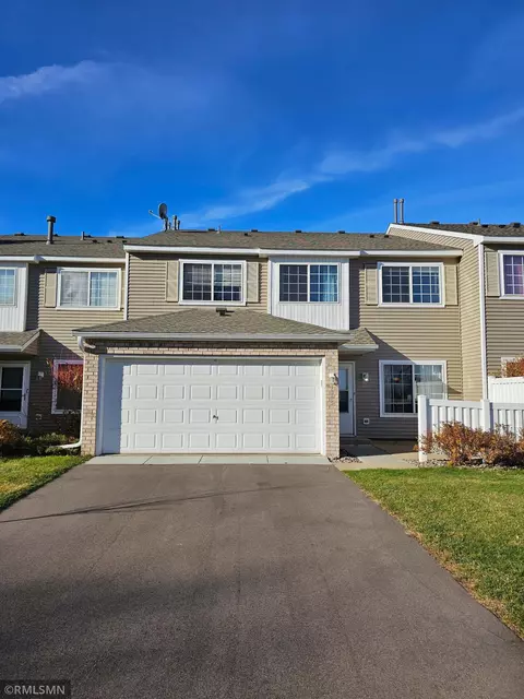 1395 Elmwood Ave, Shakopee, MN 55379