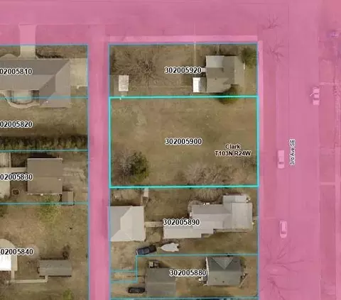 218 3rd Ave SE, Wells, MN 56097