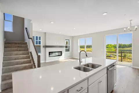 13589 Pine Dr, Rogers, MN 55374