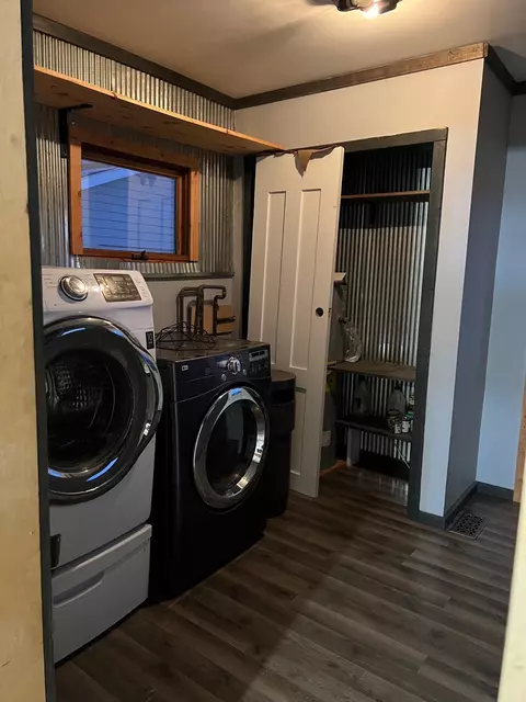17 E Dakota Ave, Winger, MN 56592 photo 8
