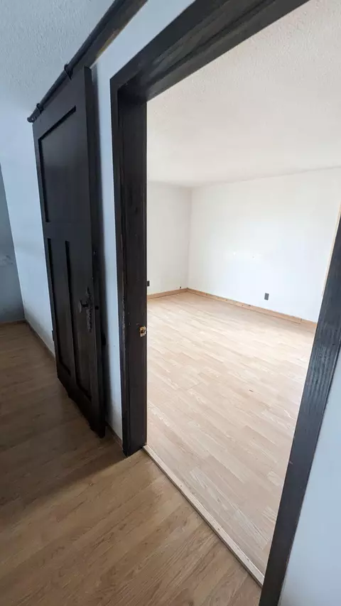 17 E Dakota Ave, Winger, MN 56592 photo 24