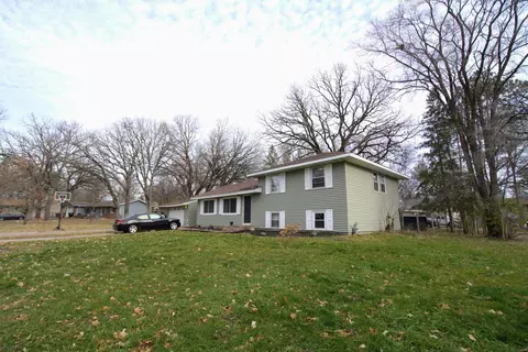 10671 Verdin St NW, Coon Rapids, MN 55433