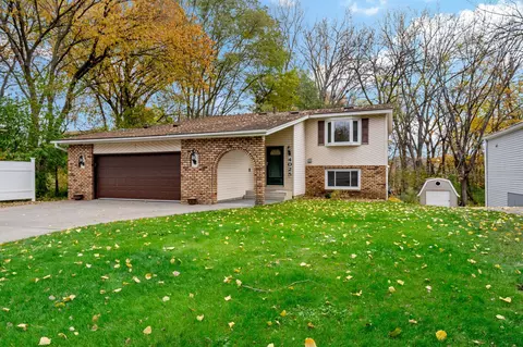 4025 Fordham Dr NE, Saint Anthony, MN 55421