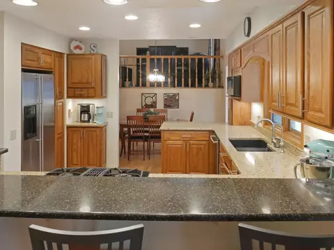 4326 Bear Path Trl, Eagan, MN 55122 photo 8