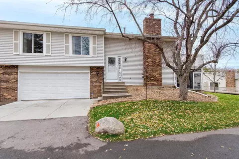1411 W 140th St, Burnsville, MN 55337