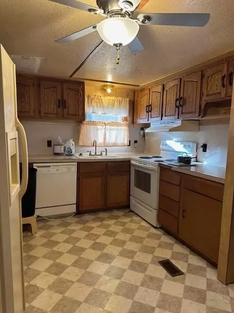 2190 State 64 SW, Backus, MN 56435 photo 3