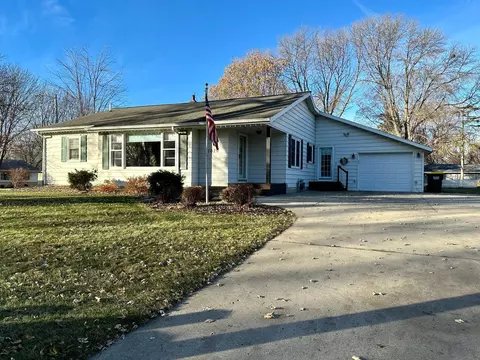 2020 6th St SW, Willmar, MN 56201