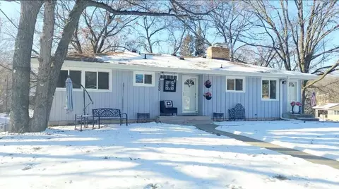 13500 Pleasant Ln, Burnsville, MN 55337