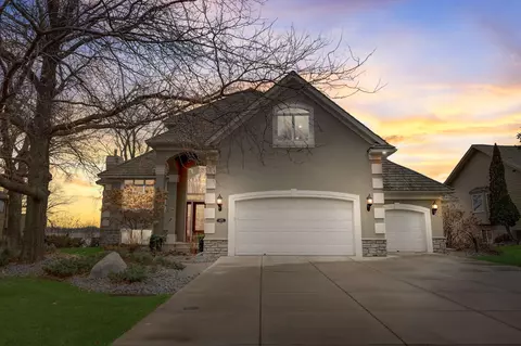 6873 Black Duck Dr, Lino Lakes, MN 55014