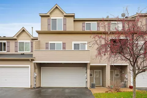 6900 Meadow Grass Ln S, Cottage Grove, MN 55016
