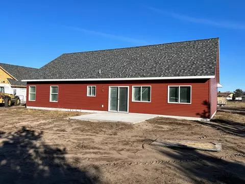 903 8th Ave NW, Perham, MN 56573 photo 4