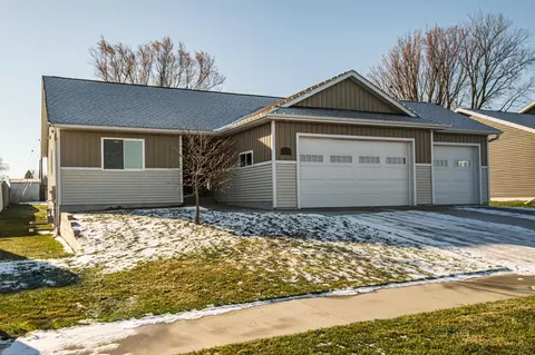 725 2nd Ave NE, Plainview, MN 55964 photo 2