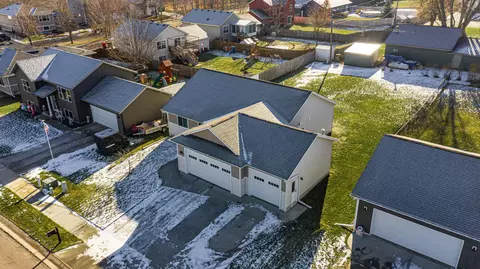 725 2nd Ave NE, Plainview, MN 55964 photo 3