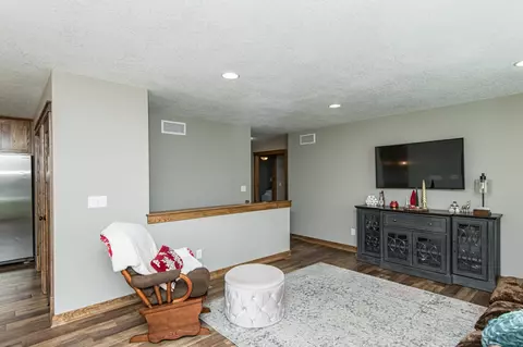 725 2nd Ave NE, Plainview, MN 55964 photo 7