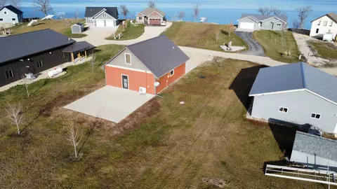 48022 Cork And Bobber Ln, Big Stone City, SD 57216