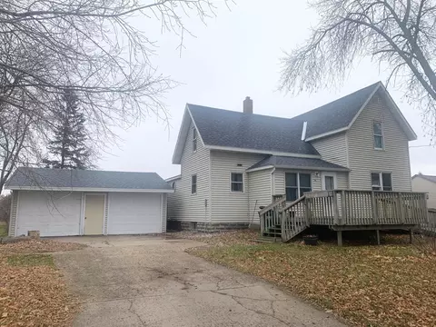 322 1st St SE, Clara City, MN 56222