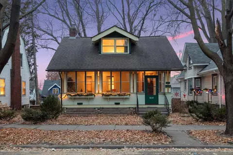 137 Bates Ave, Saint Paul, MN 55106