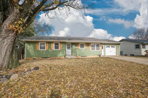 616 Lakeview Ave, North Mankato, MN 56003