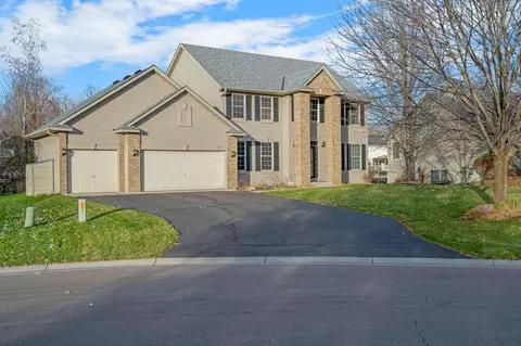 2695 White Eagle Cir, Woodbury, MN 55129