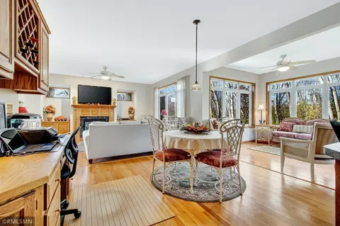 507 Chapel Ct, Eagan, MN 55121 photo 9
