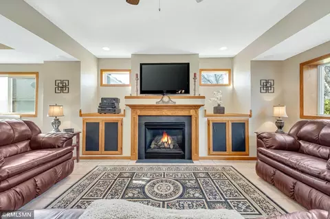 507 Chapel Ct, Eagan, MN 55121 photo 39