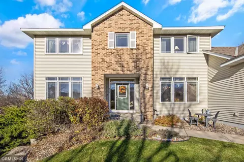 507 Chapel Ct, Eagan, MN 55121 photo 2