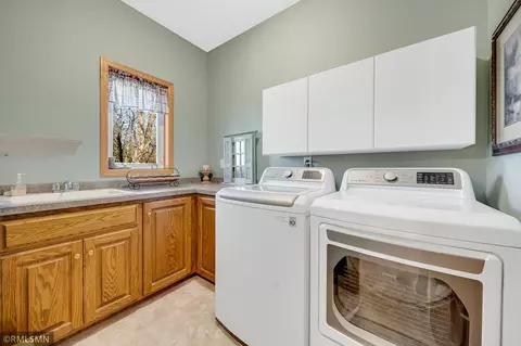 507 Chapel Ct, Eagan, MN 55121 photo 16