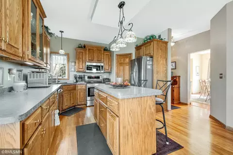 507 Chapel Ct, Eagan, MN 55121 photo 11