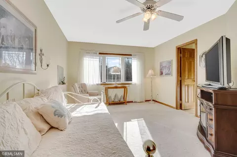 507 Chapel Ct, Eagan, MN 55121 photo 26