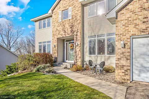 507 Chapel Ct, Eagan, MN 55121