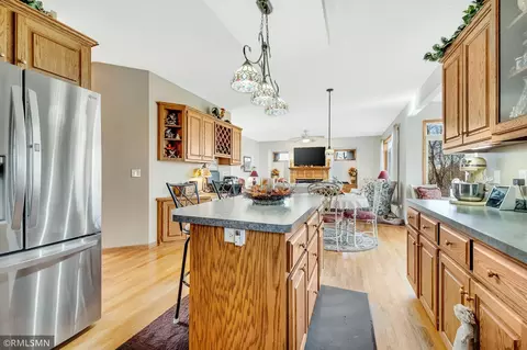 507 Chapel Ct, Eagan, MN 55121 photo 13