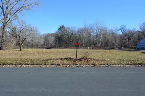 Nnn Nnn S Central Ave, Dresser, WI 54009